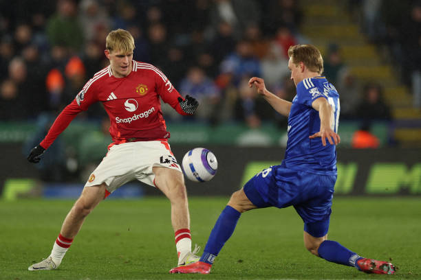 持其在球场 持其在球场