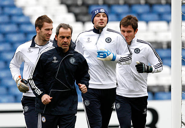 自球队的贡 自球队的贡