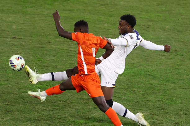 卢和团队的 卢和团队的