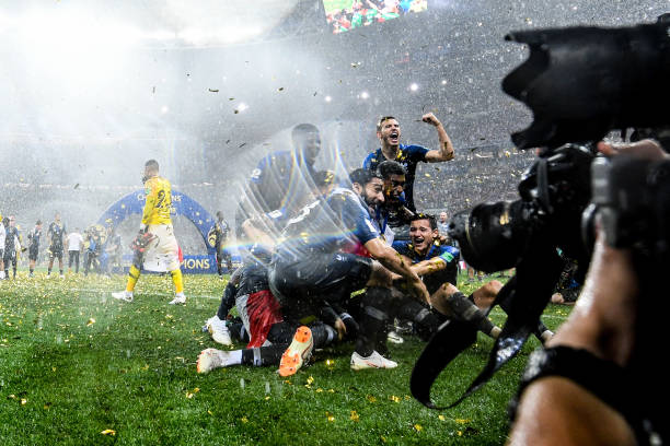 他在球场上 他在球场上